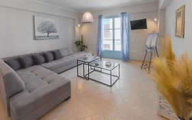 Deja Blue Maisonette